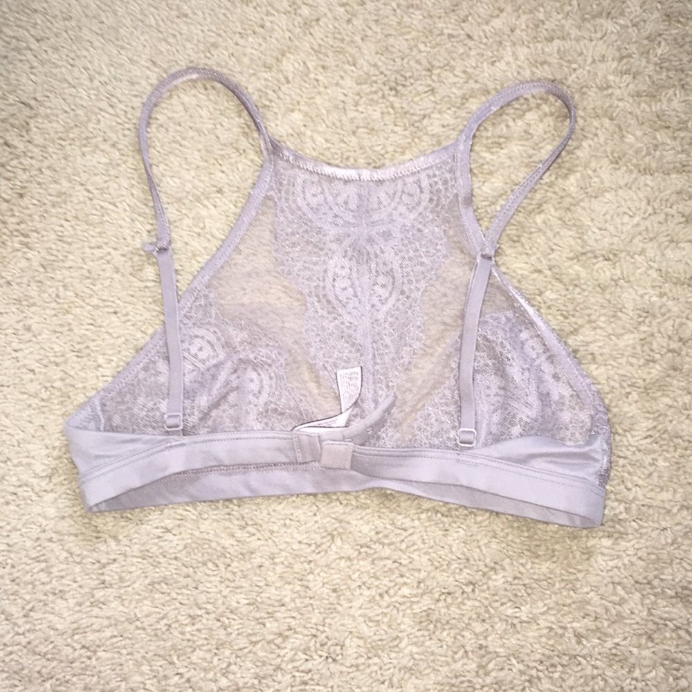 Victoria Secret - Picture 3 of 3